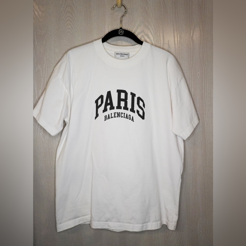 Unisex balenciaga shirt